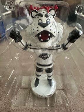 Reign White, Black & Red Mascot Figure
